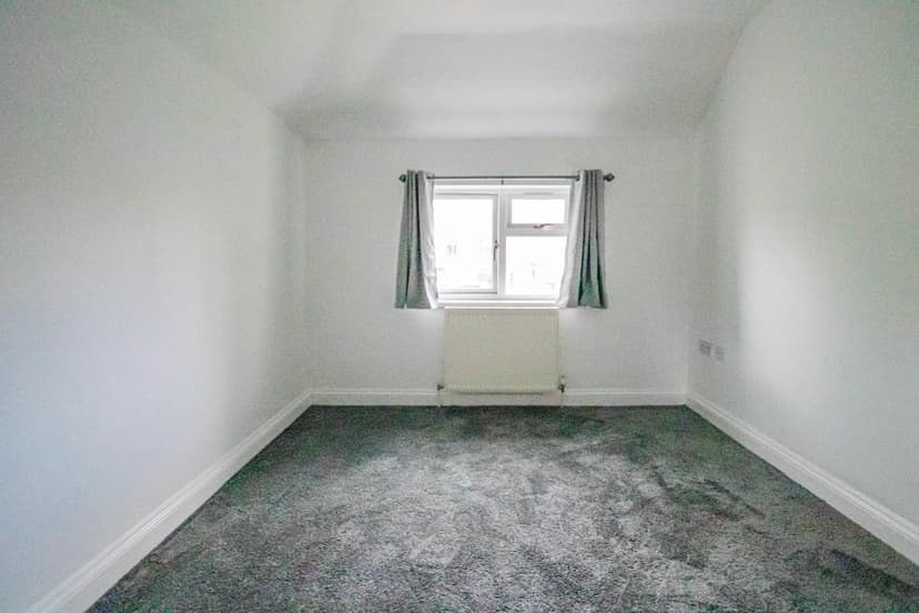 4 Dorchester Road - Image 8