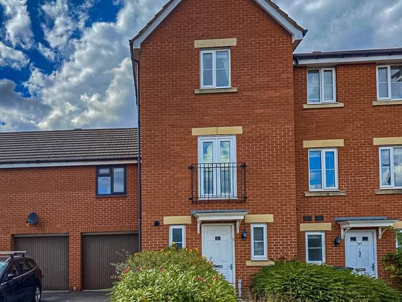 285 Wordsworth Road - Image 1