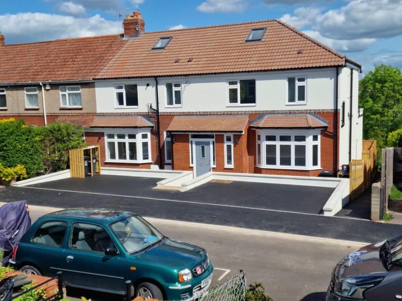 Flat 4, 30 Eastlyn Road - Image 1