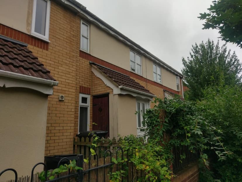 21 Hallen Close - Image 6