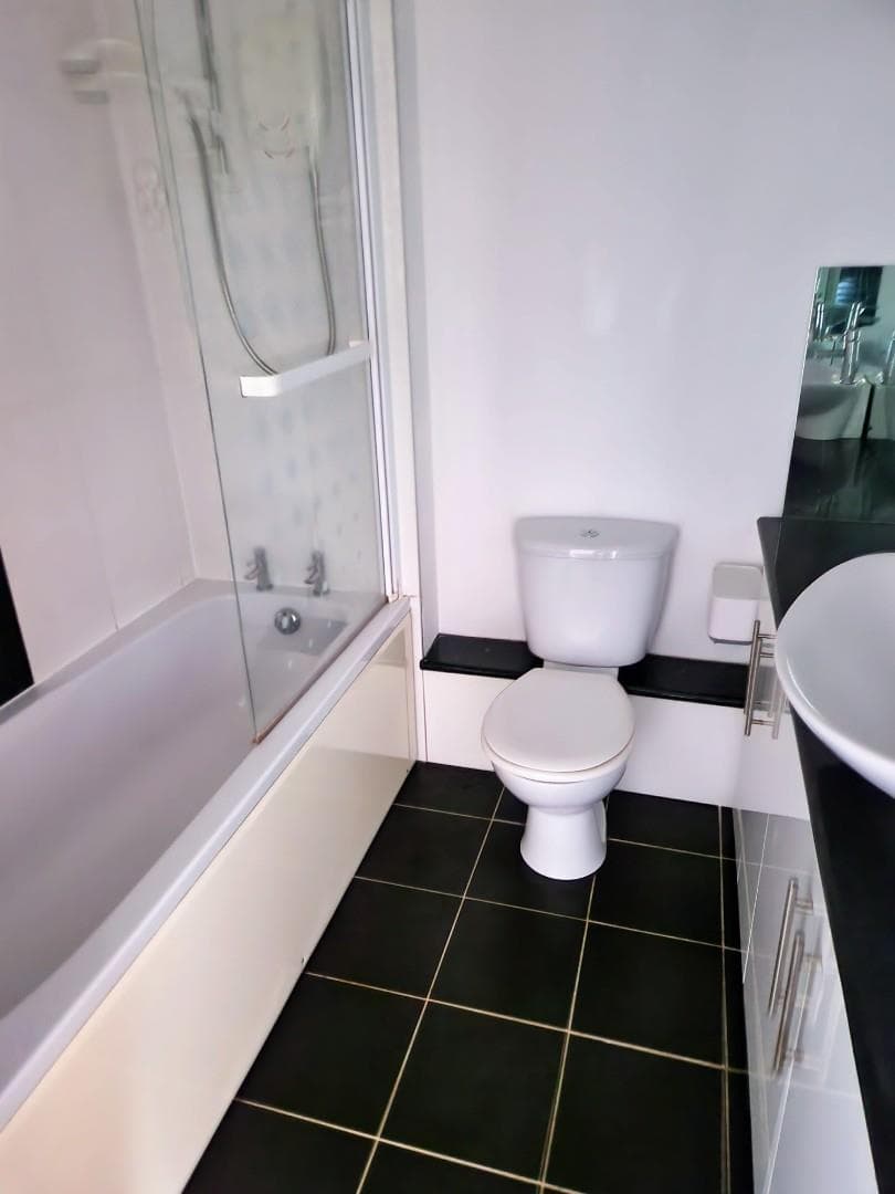 21 Hallen Close - Image 5