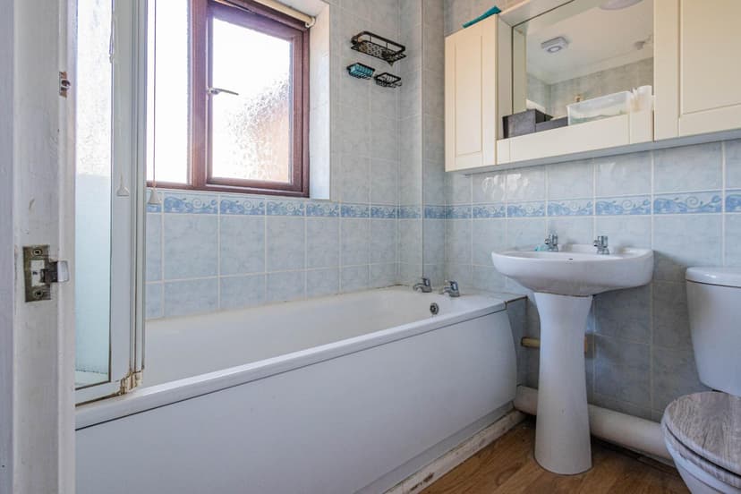 10 Ash Walk - Image 10