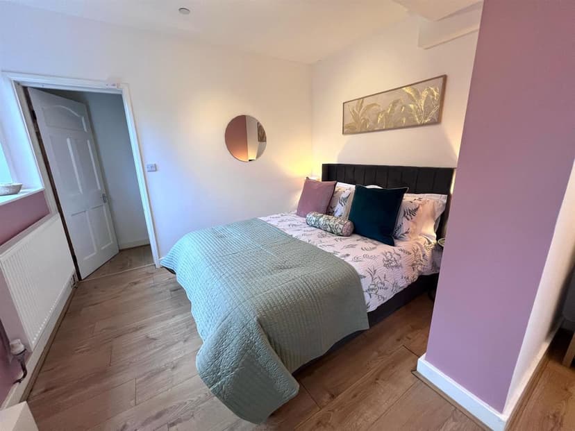 Flat 1, 59 Crosby Road - Image 2