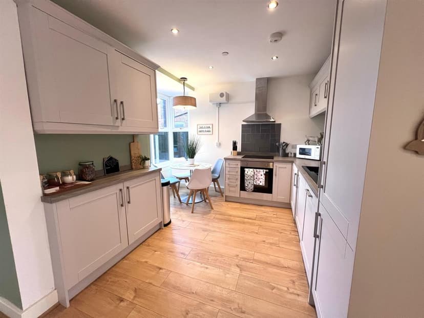 Flat 1, 59 Crosby Road - Image 3