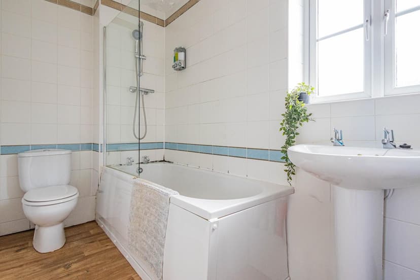 79 College Way - Image 7