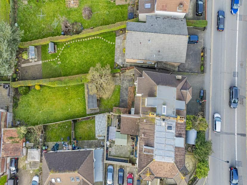 Room 3 43 Gloucester Road North - Image 7