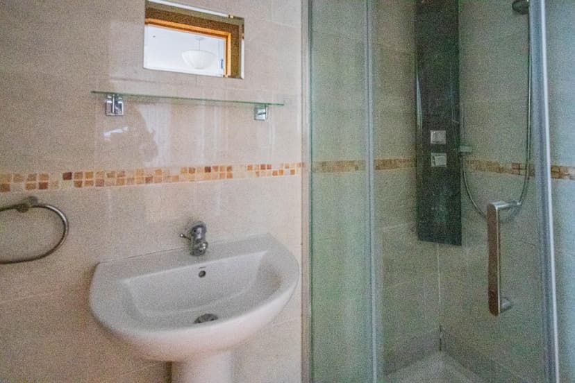 Flat 3, Manx Mews 10 Manx Road - Image 3