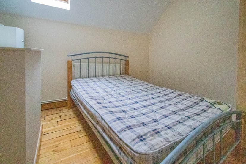 Flat 3, Manx Mews 10 Manx Road - Image 4