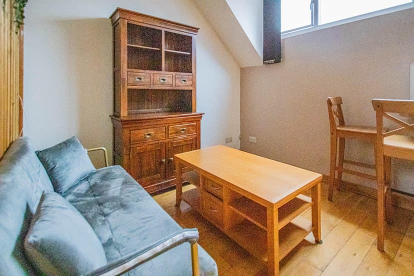 Flat 2 Manx Mews, 10 Manx Road - Image 5