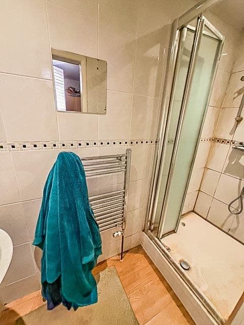 GFF 19 Wades Road - Image 7