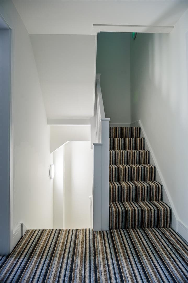 The Cave, 1 Queens Road East - Image 10