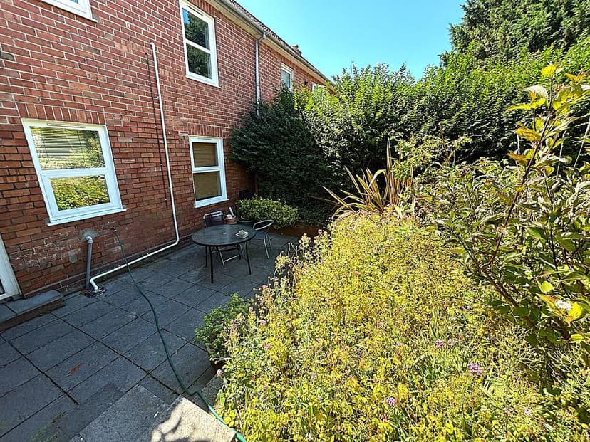 57 Dorchester Road - Image 13