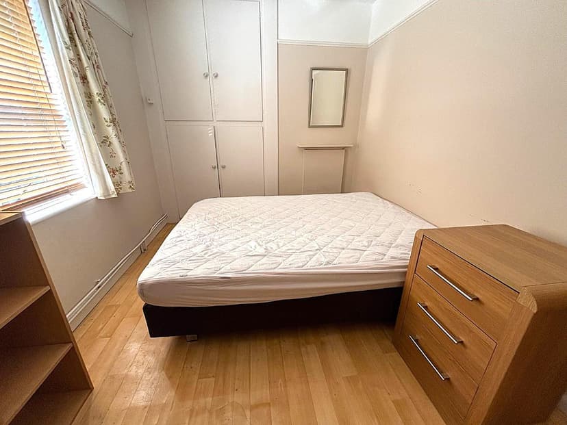 57 Dorchester Road - Image 10