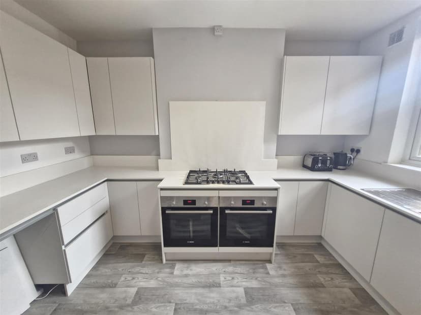 108 Portland Road - Image 8