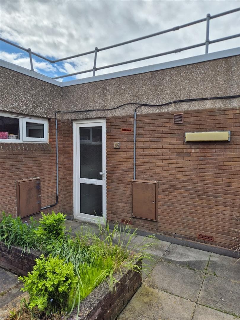 35 Somerset Square - Image 6
