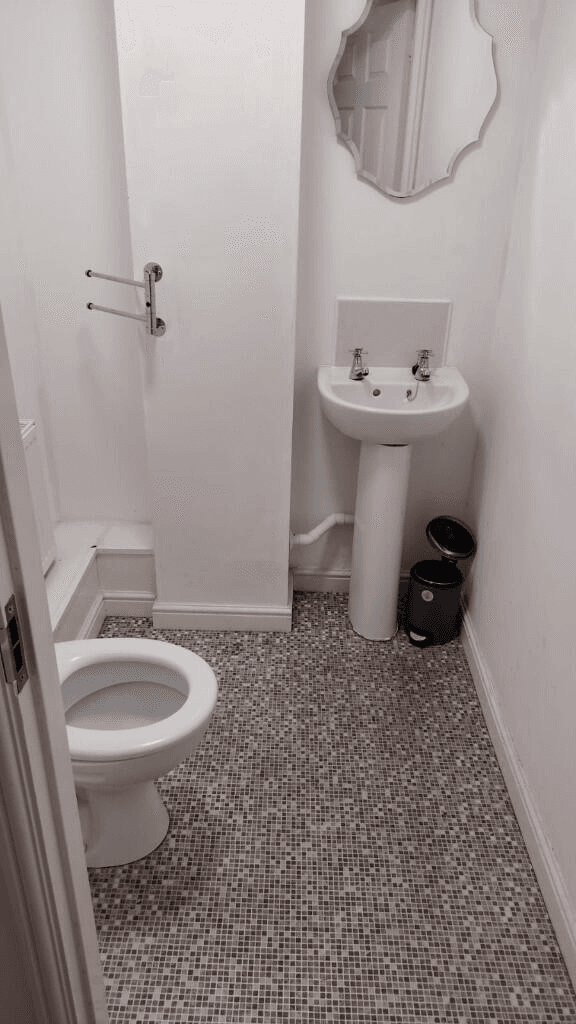 71 DEVONSHIRE STREET  - Image 8