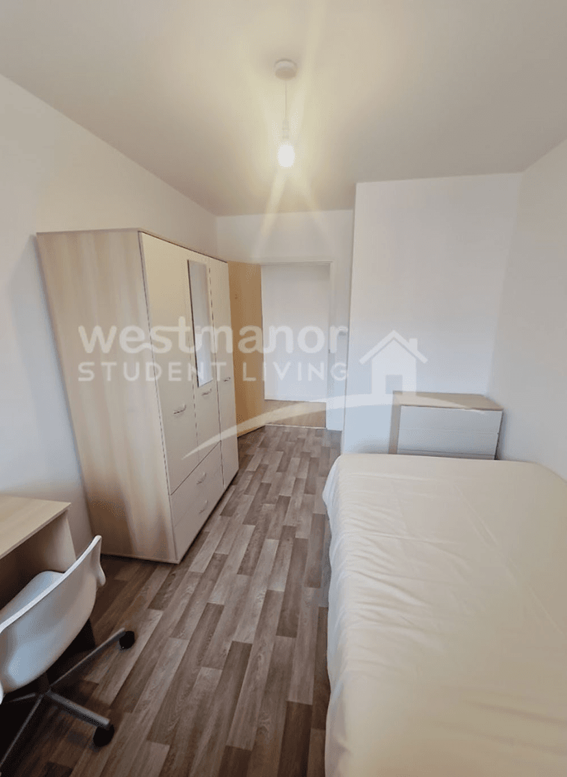 Charles Street, Leicester - Image 13