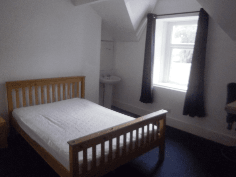 1 Brynymor Crescent, Swansea - Image 10