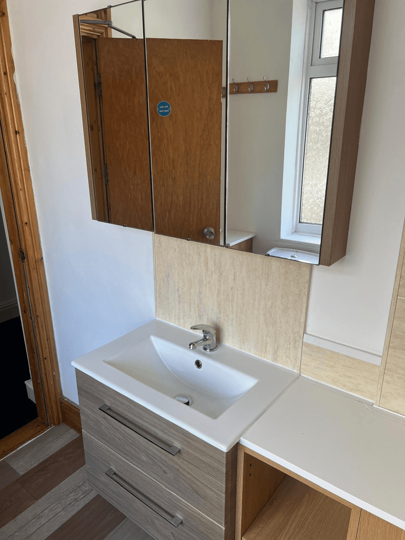 57 Brunswick Street, Swansea - Image 2