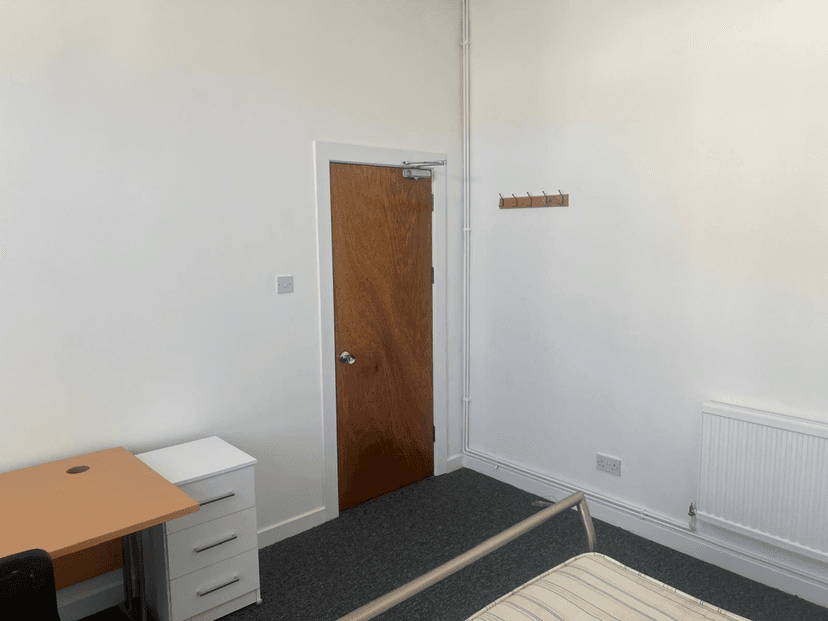 13 Ernald Place, Uplands, Swansea - Image 17