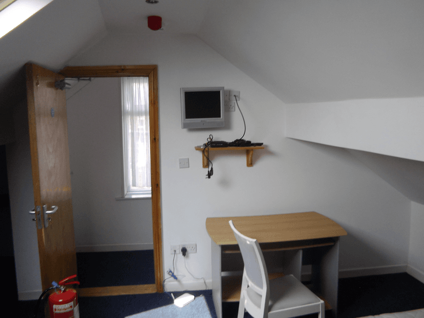 17 Hawthorne Avenue, Uplands, Swansea - Image 36