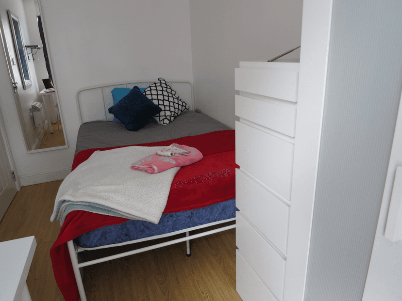 1 North Road, West Bridgford, Nottingham - Image 3