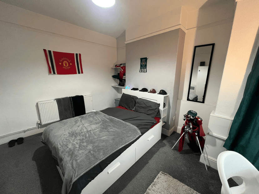 Cathays Terrace - Image 11