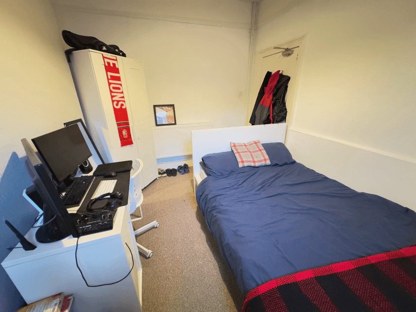 Cathays Terrace - Image 16