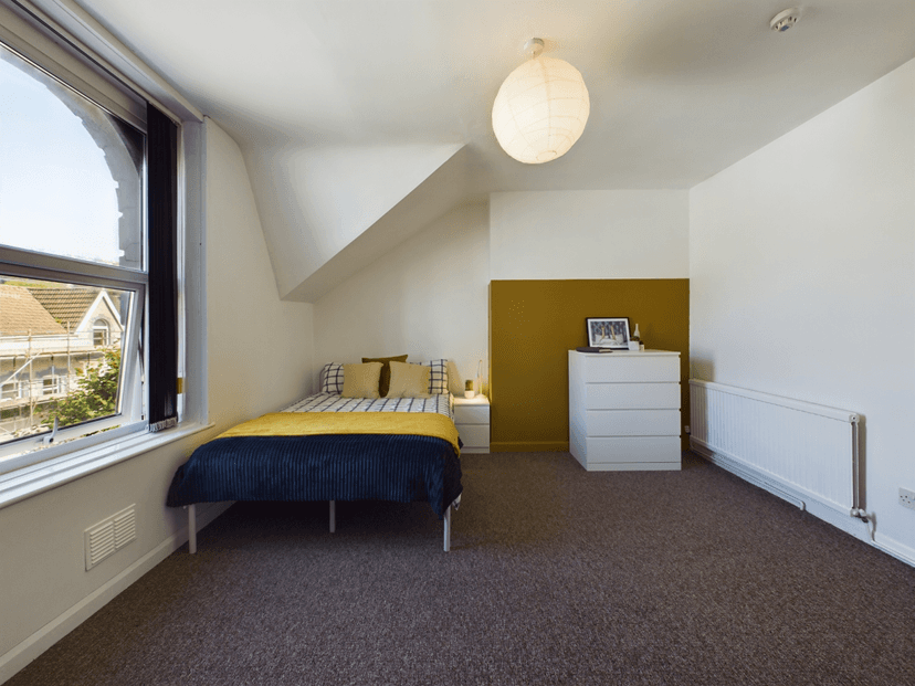 Gwydr Crescent, Uplands, Swansea - Image 16