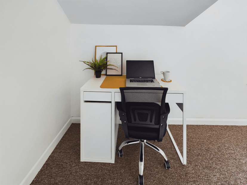 Gwydr Crescent, Uplands, Swansea - Image 17