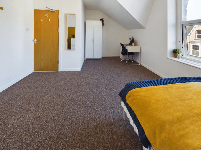 Gwydr Crescent, Uplands, Swansea - Image 21