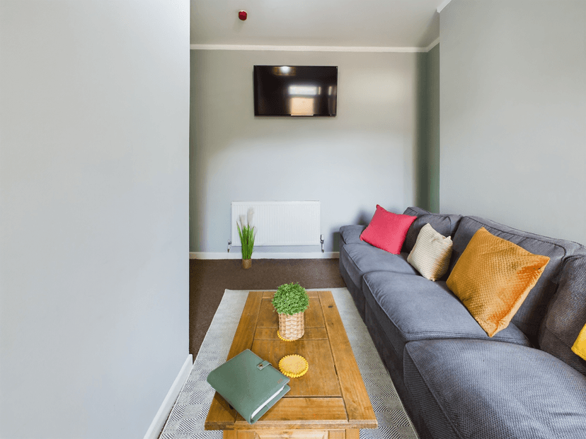 Gwydr Crescent, Uplands, Swansea - Image 23