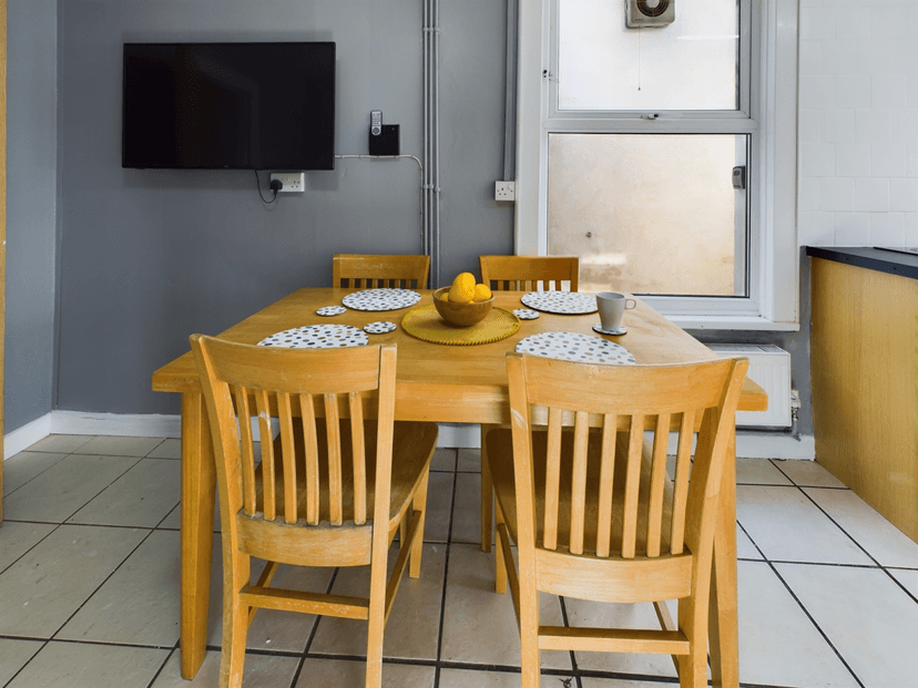 Gwydr Crescent, Uplands, Swansea - Image 33