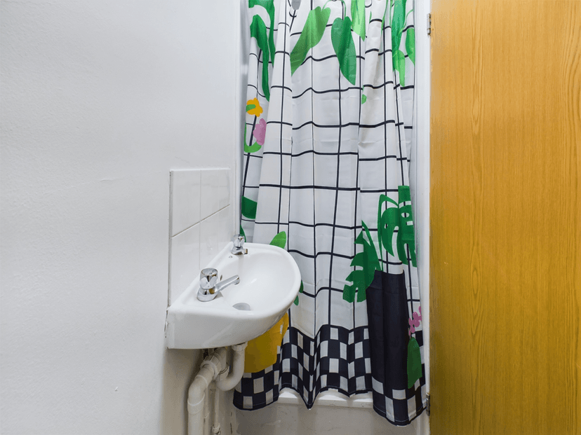 Gwydr Crescent, Uplands, Swansea - Image 35