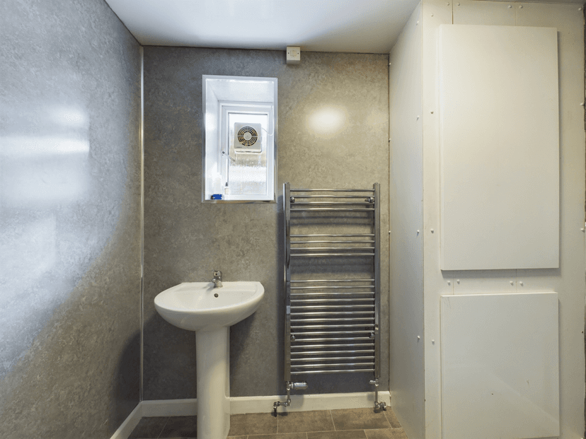 Gwydr Crescent, Uplands, Swansea - Image 36