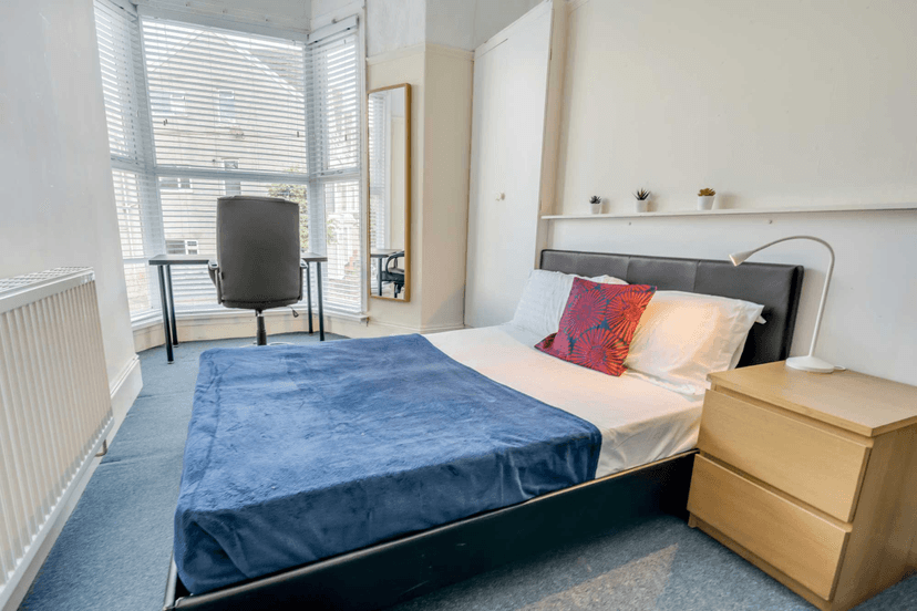 17 Gwydr Crescent, Uplands, Swansea - Image 4