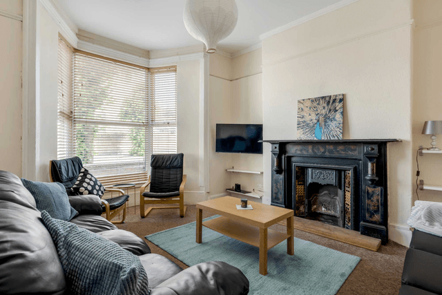 19 Gwydr Crescent, Uplands, Swansea