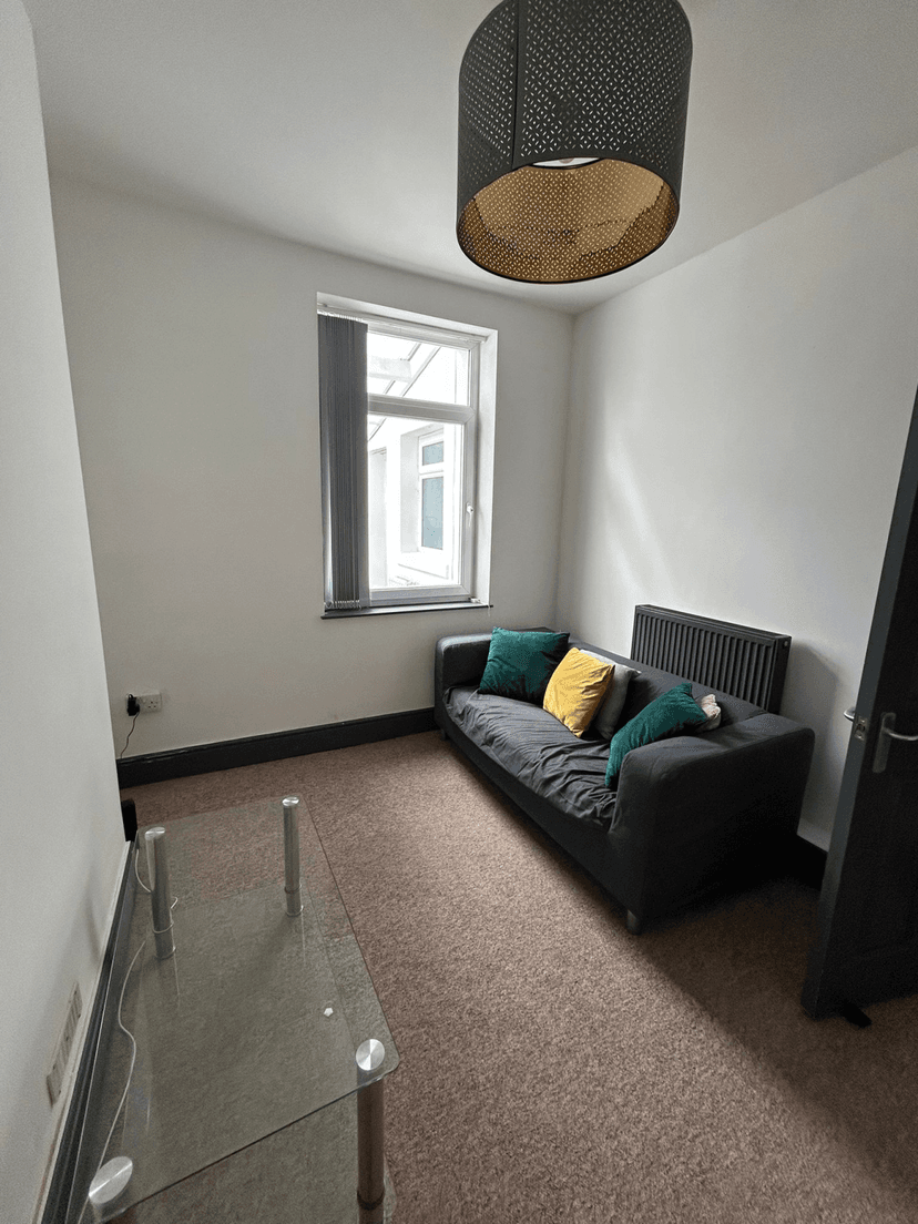 Cambridge Street, Uplands - Image 2