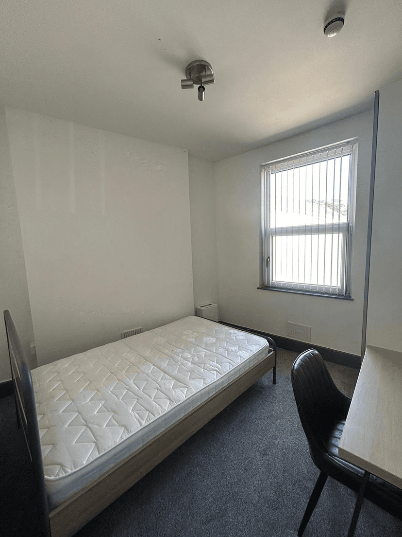 Cambridge Street, Uplands - Image 7