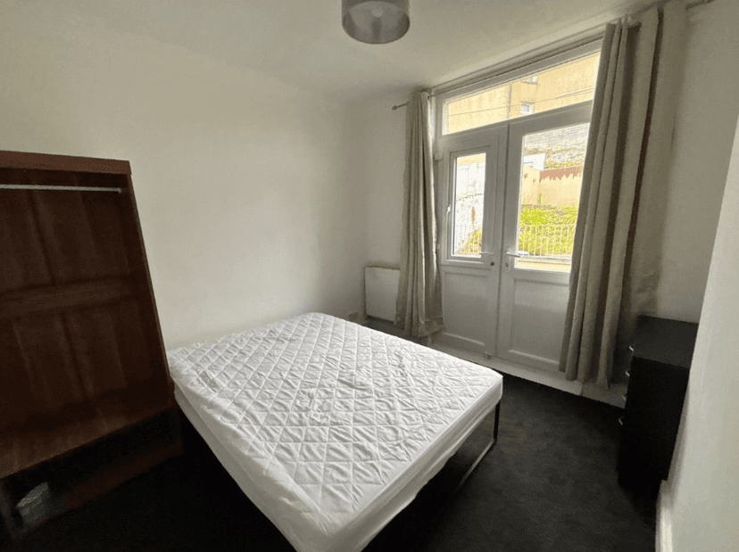 Hawthorne Avenue, Uplands - Image 12