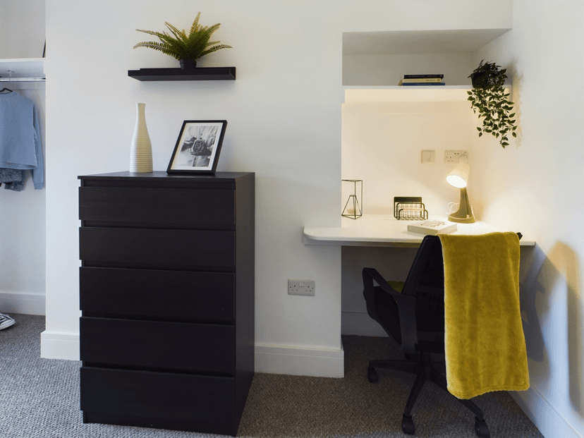 106 Rhyddings Terrace  Brynmill, Swansea, SA2 0DS - Image 2