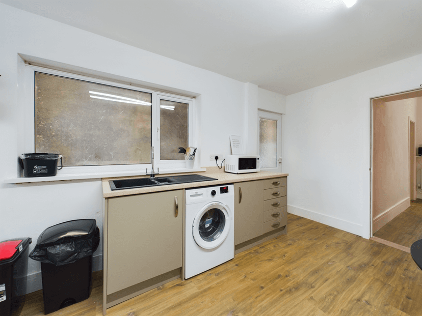 106 Rhyddings Terrace  Brynmill, Swansea, SA2 0DS - Image 11