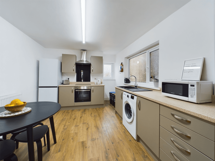 106 Rhyddings Terrace  Brynmill, Swansea, SA2 0DS - Image 12