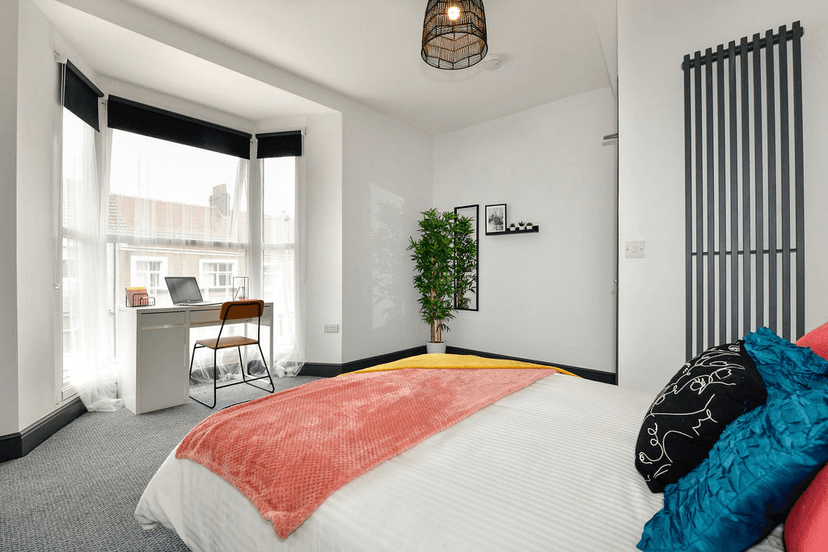 77 Rhyddings Park Road  Brynmill - Image 3