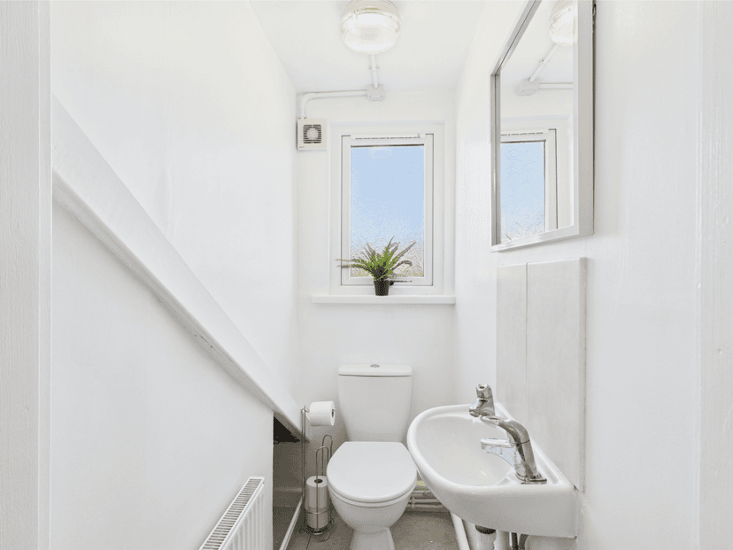 21 Waterloo Place  Brynmill Swansea SA2 0DE - Image 16