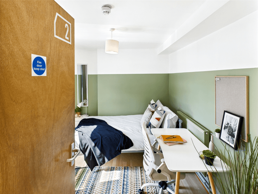 21 Waterloo Place  Brynmill Swansea SA2 0DE - Image 28