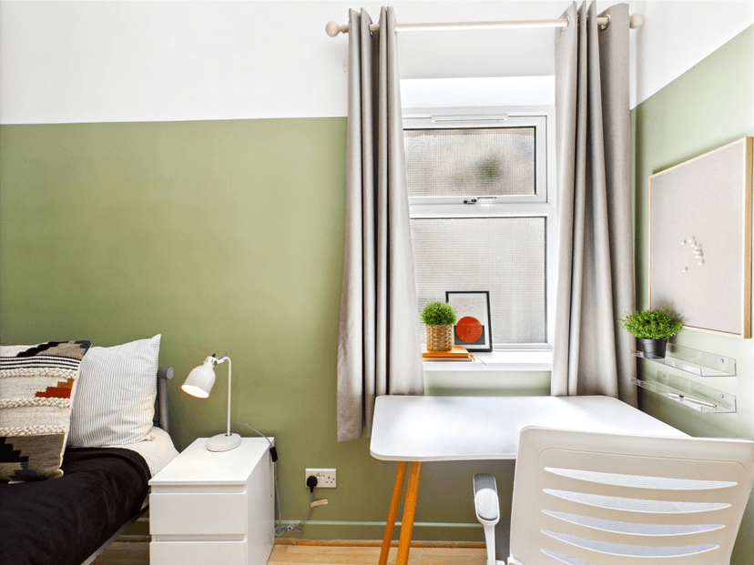 21 Waterloo Place  Brynmill Swansea SA2 0DE - Image 37