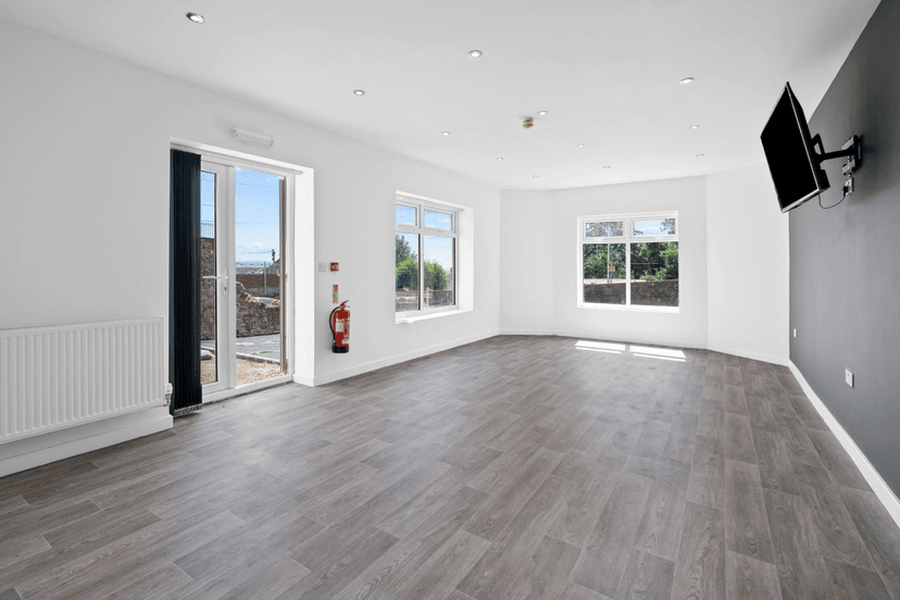 73 Walter Road, Swansea - Image 2