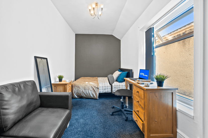 11 Eaton Crescent, Swansea - Image 4