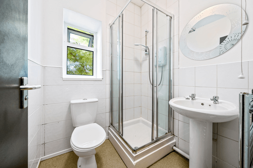 11 Eaton Crescent, Swansea - Image 13